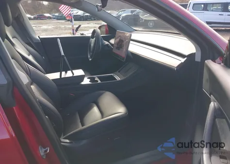 2022 Tesla Model Y Long Range Dual Motor All-Wheel Drive from USA, damaged, VIN 7SAYGDEE9NF426372